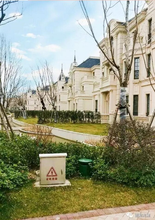 1514272620688704.jpg 4.jpg