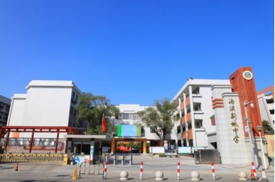 洛溪新城中學(xué)尚藝臺(tái)擴(kuò)聲系統(tǒng)案例